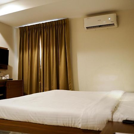 Gino Tourist Home Kochi Luaran gambar