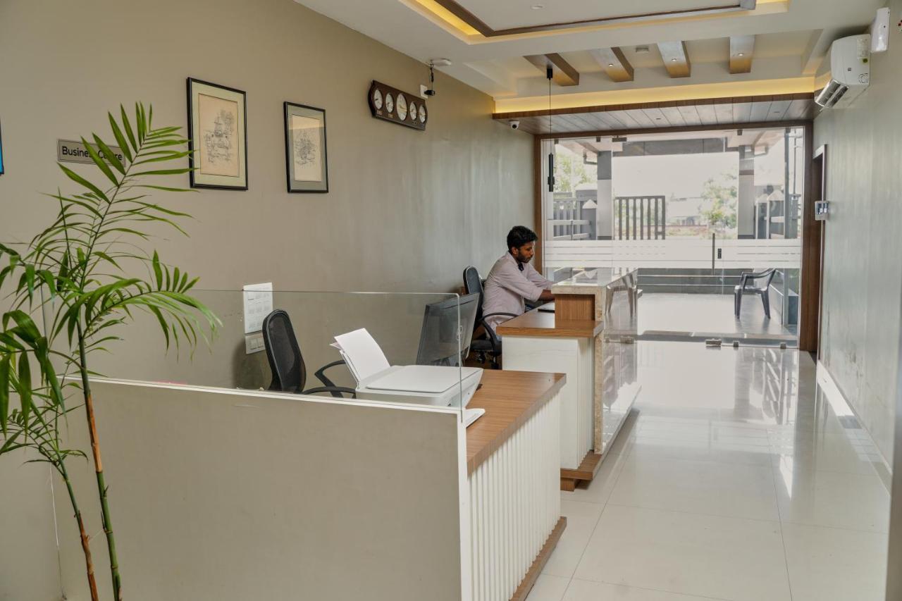 Gino Tourist Home Kochi Luaran gambar